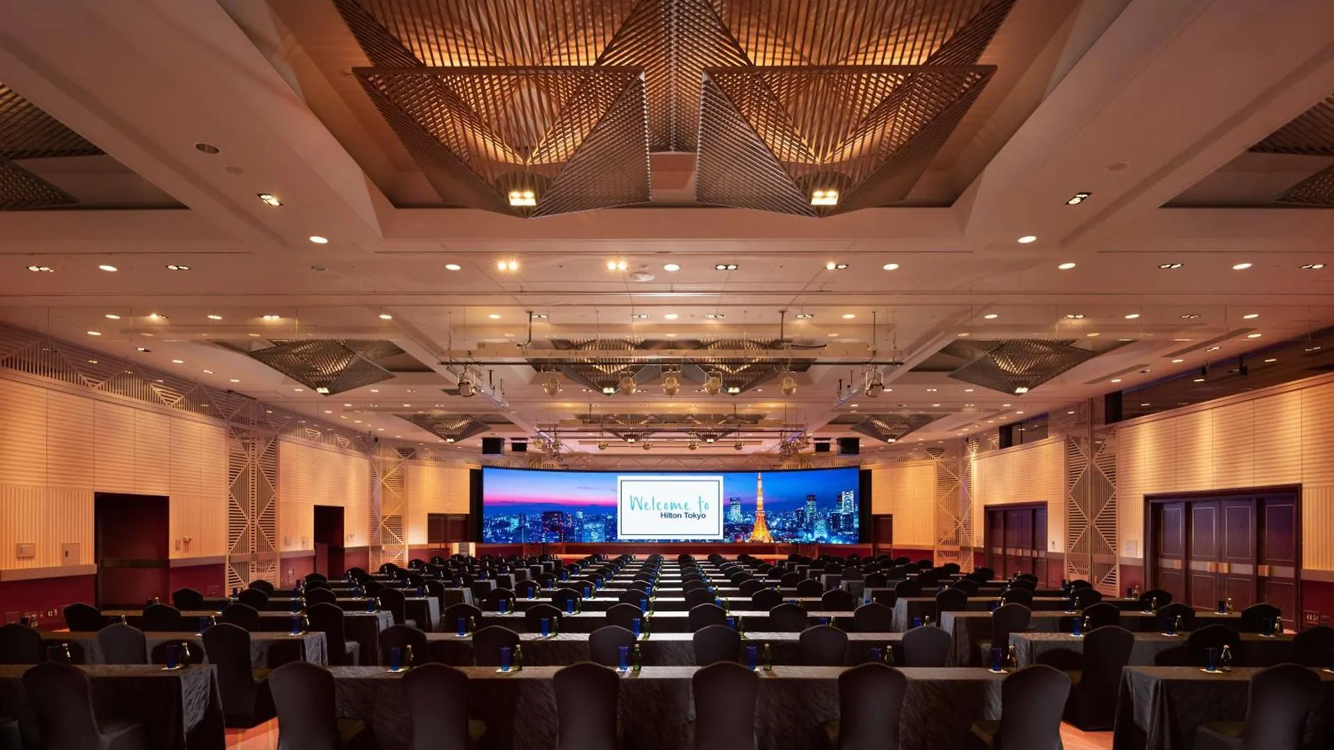 Hilton Tokyo Hotel 5*,