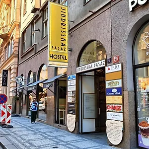 A - Centrum Çek Cumhuriyeti