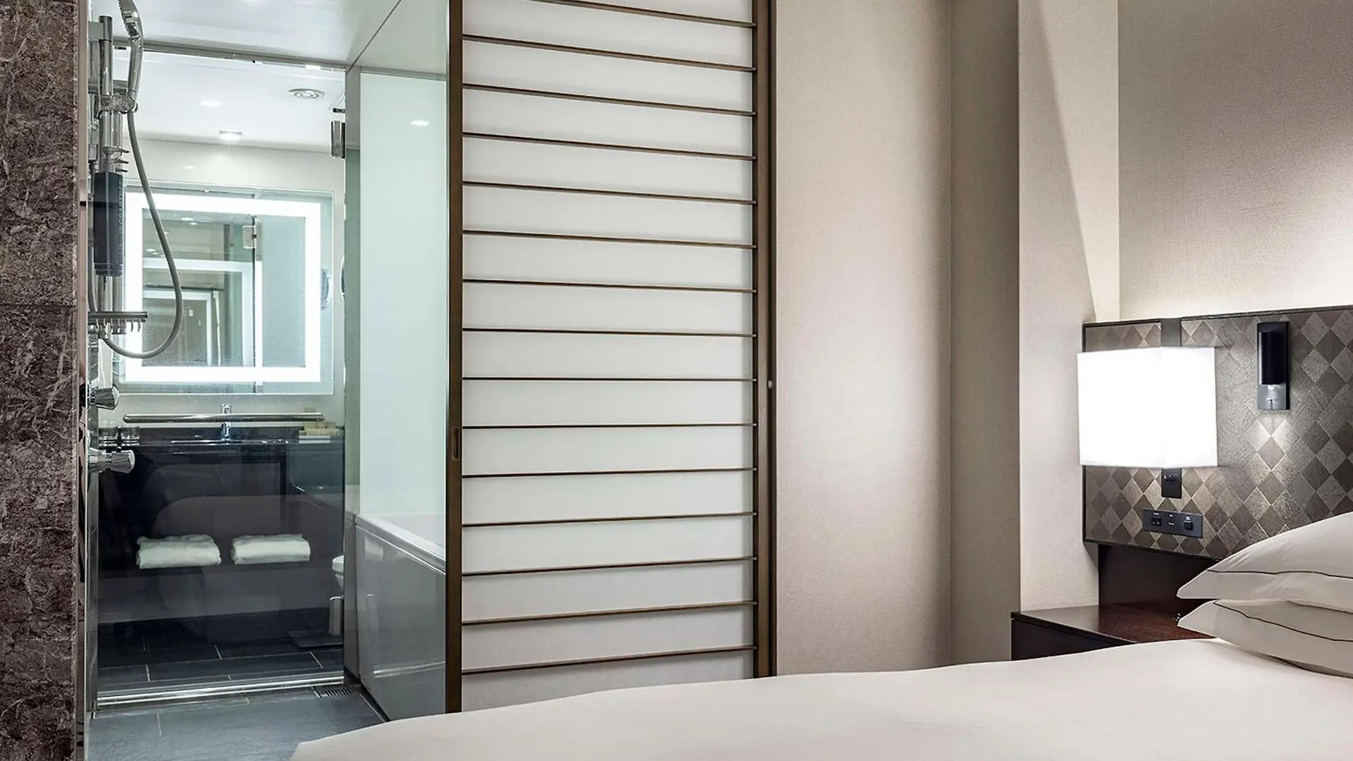 Hilton Tokyo Hotel 5*,  Japon